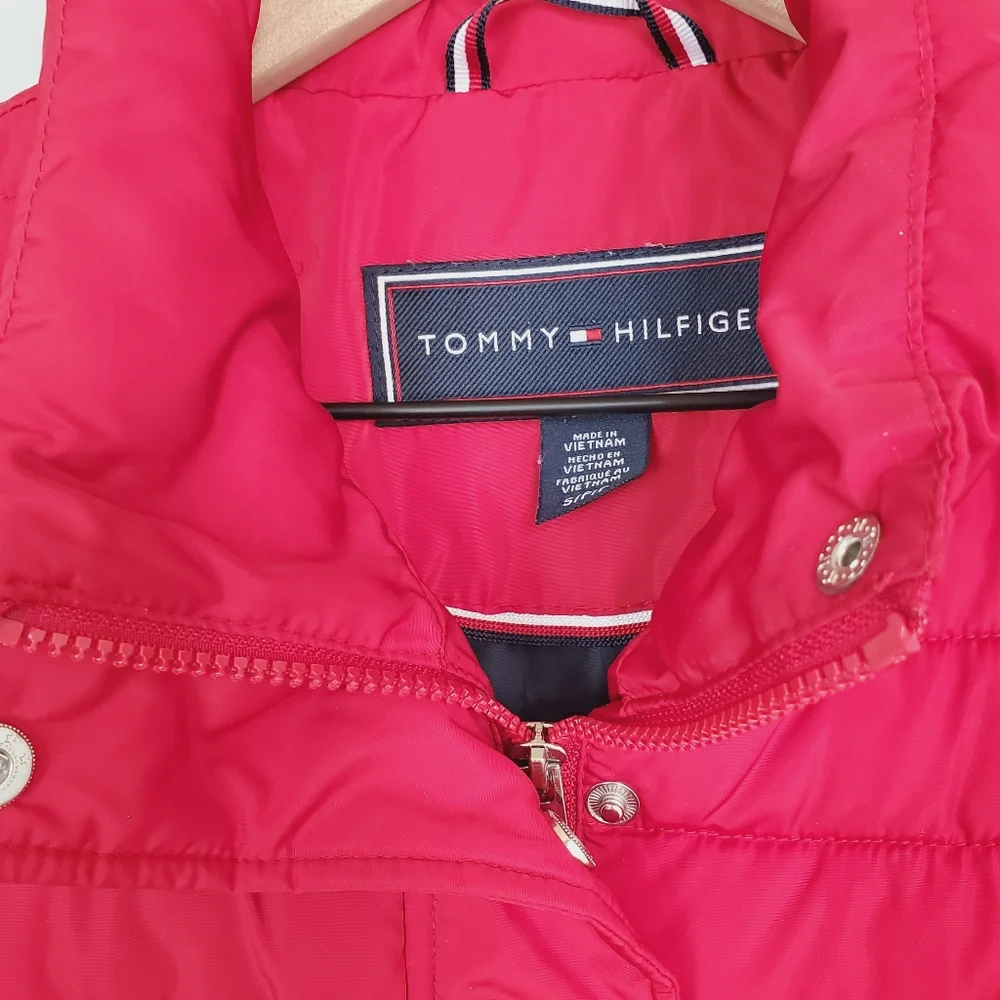 Tommy Hilfiger Red Puffer Vest Jacket - Size Small - Picture 7 of 17